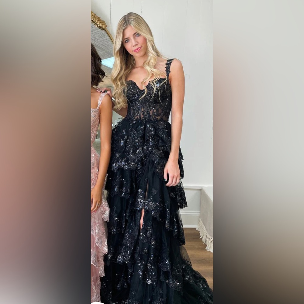 Tiered Side Slit Dress/gown